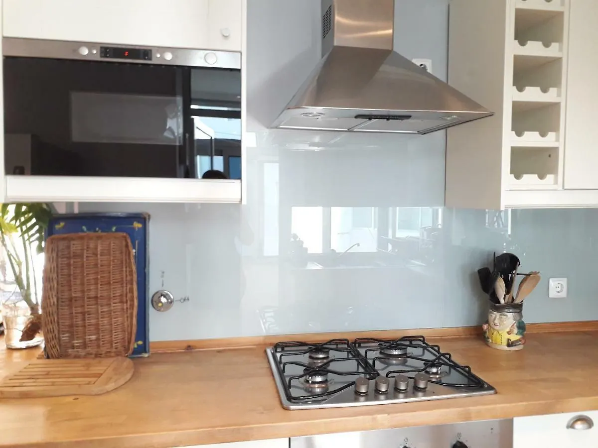 Apartment Peaceful Top Floor Apt W Balconies - Cambridge Right - Ac Funchal