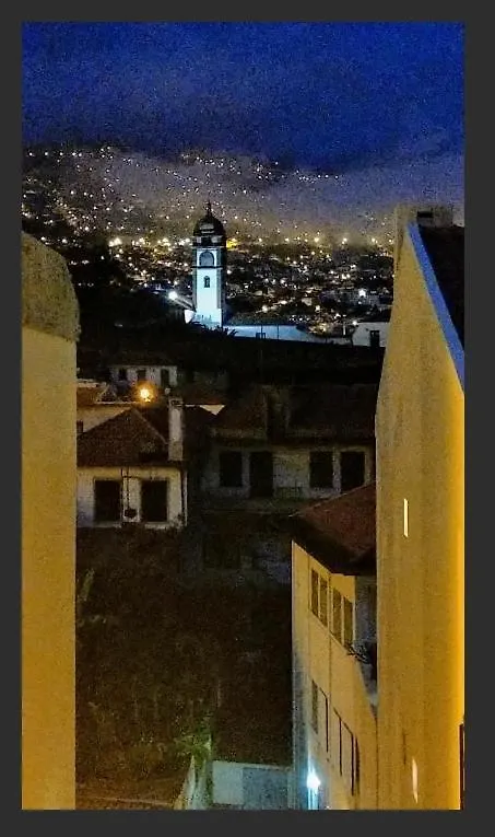 Apartment Peaceful Top Floor Apt W Balconies - Cambridge Right - Ac Funchal